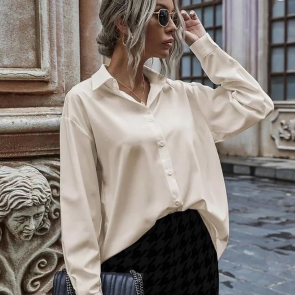 NWOT Zara Beige Button Up Blouse Size Small